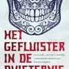 Het gefluister in de duisternis